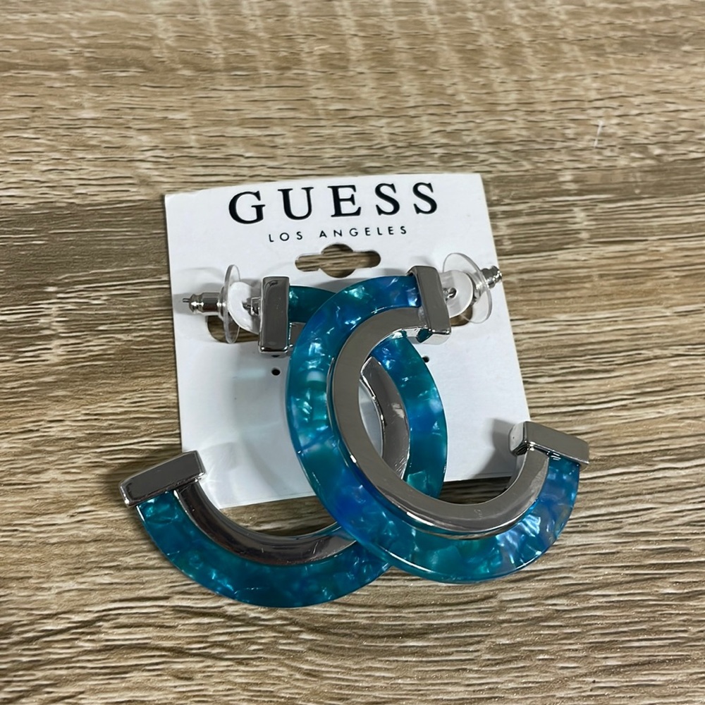 Guess hoops